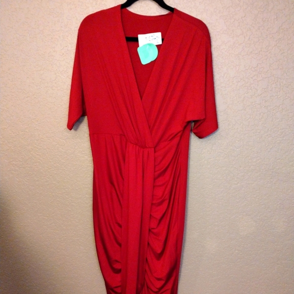 Red Dress - Picture 2 of 2